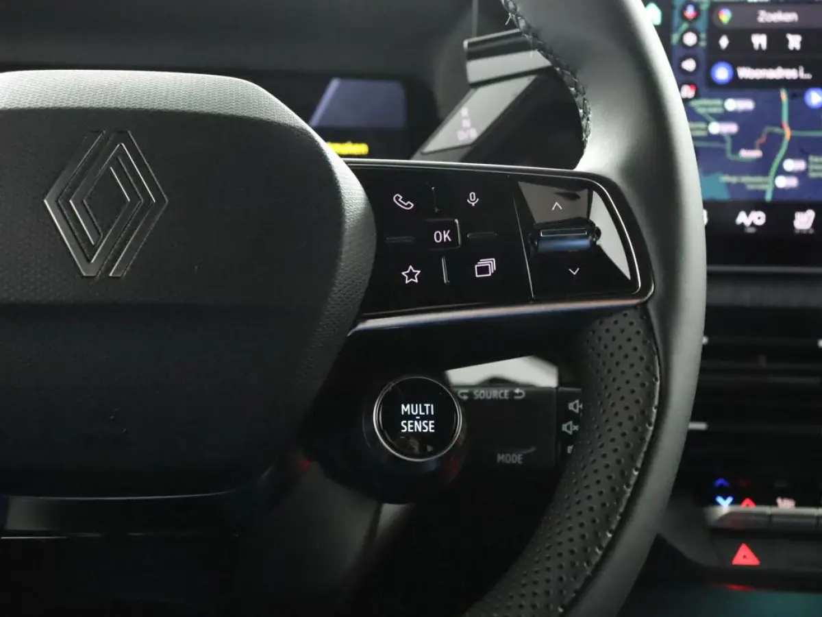 techno 150 pk comfort range | pack advanced driving assist | pack winter | Harman Kardon® premium audio |