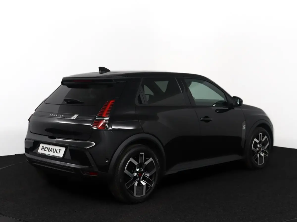 techno 150 pk comfort range | pack advanced driving assist | pack winter | Harman Kardon® premium audio |