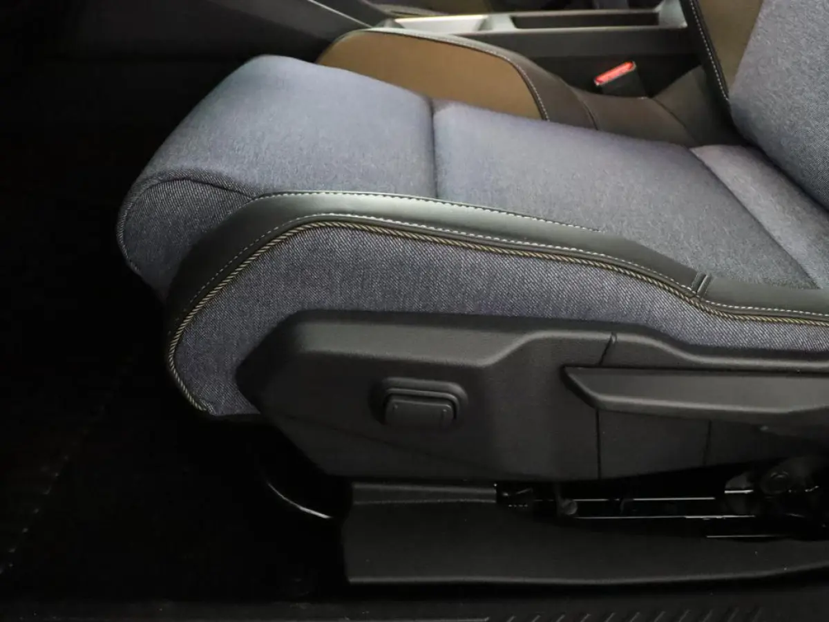 techno 150 pk comfort range | pack advanced driving assist | pack winter | Harman Kardon® premium audio |