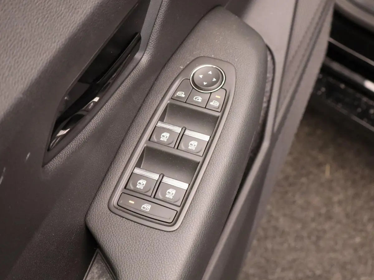 evolution 130 pk comfort range | Navigatie | Stoel- & Stuurverw. | Parkeercamera |