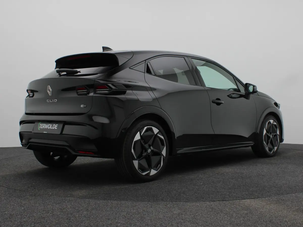 techno full hybrid E-Tech 160 pk | pack winter, safety & parking | all-season banden | verlenging connected services openR link met twee jaar |