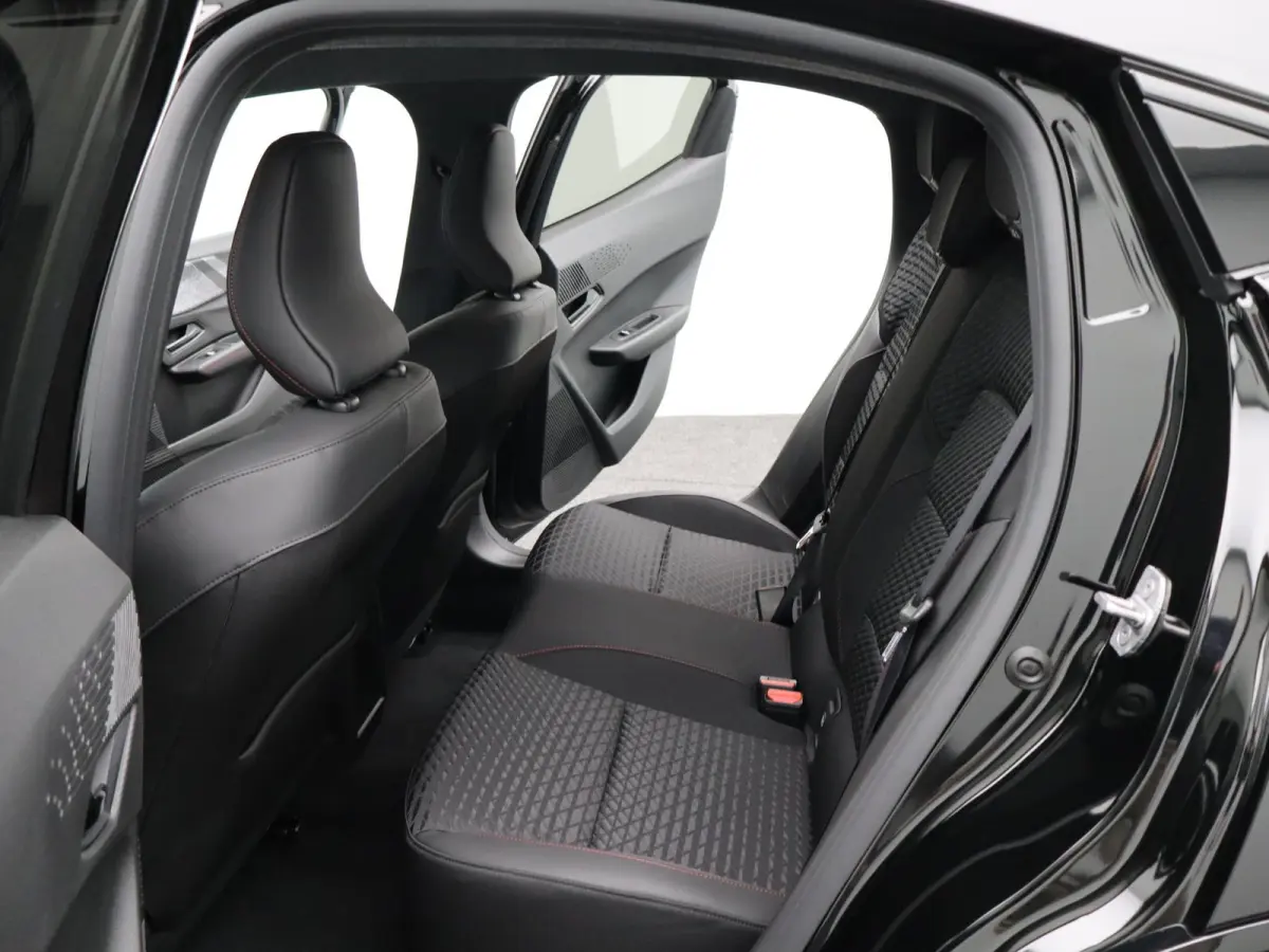 techno full hybrid E-Tech 160 pk | pack winter, safety & parking | all-season banden | verlenging connected services openR link met twee jaar |