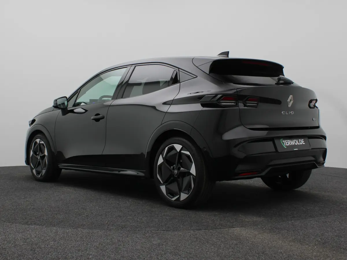 techno full hybrid E-Tech 160 pk | pack winter, safety & parking | all-season banden | verlenging connected services openR link met twee jaar |