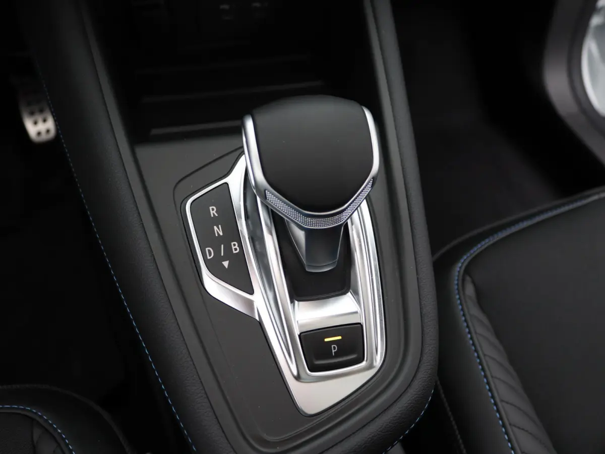 esprit Alpine full hybrid E-Tech 160 | pack driving & comfort premium | pack light & sound |
