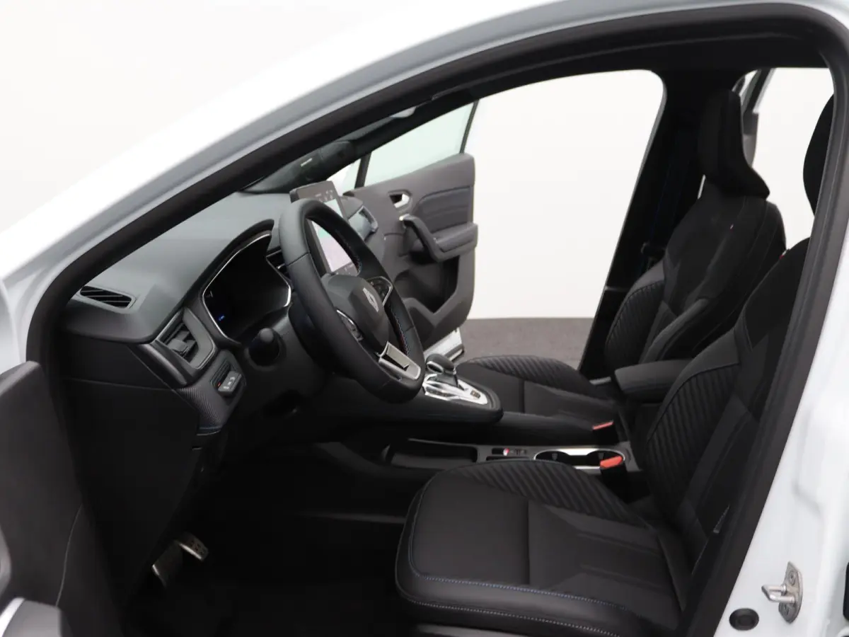 esprit Alpine full hybrid E-Tech 160 | pack driving & comfort premium | pack light & sound |