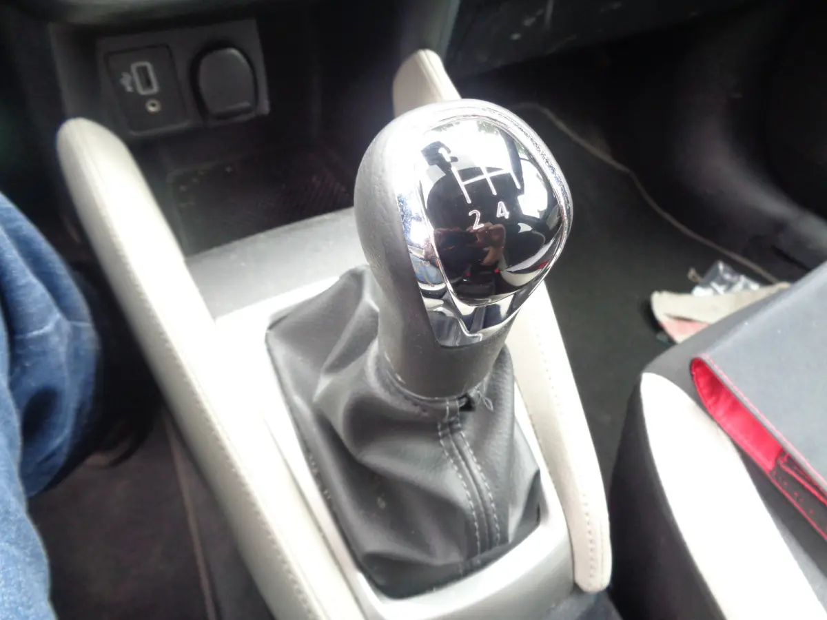 1.0 IG-T N-Connecta Airco, Navigatie, carplay, PDC, Camera