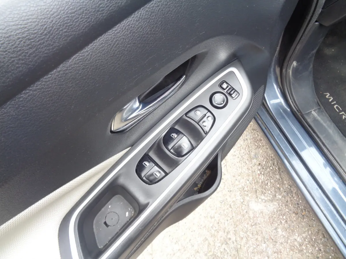 1.0 IG-T N-Connecta Airco, Navigatie, carplay, PDC, Camera