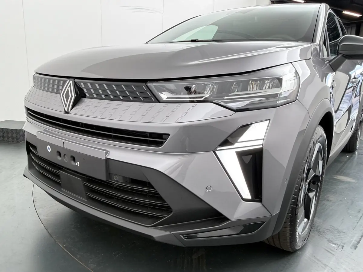 techno full hybrid E-Tech 160 | pack light & sound | pack winter | verlenging connected services openR link met vijf jaar |