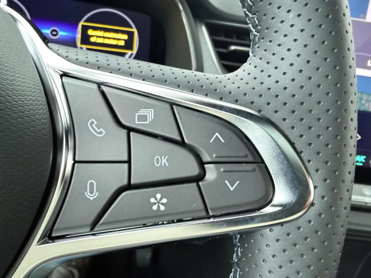 techno full hybrid E-Tech 160 | pack light & sound | pack winter | verlenging connected services openR link met vijf jaar |