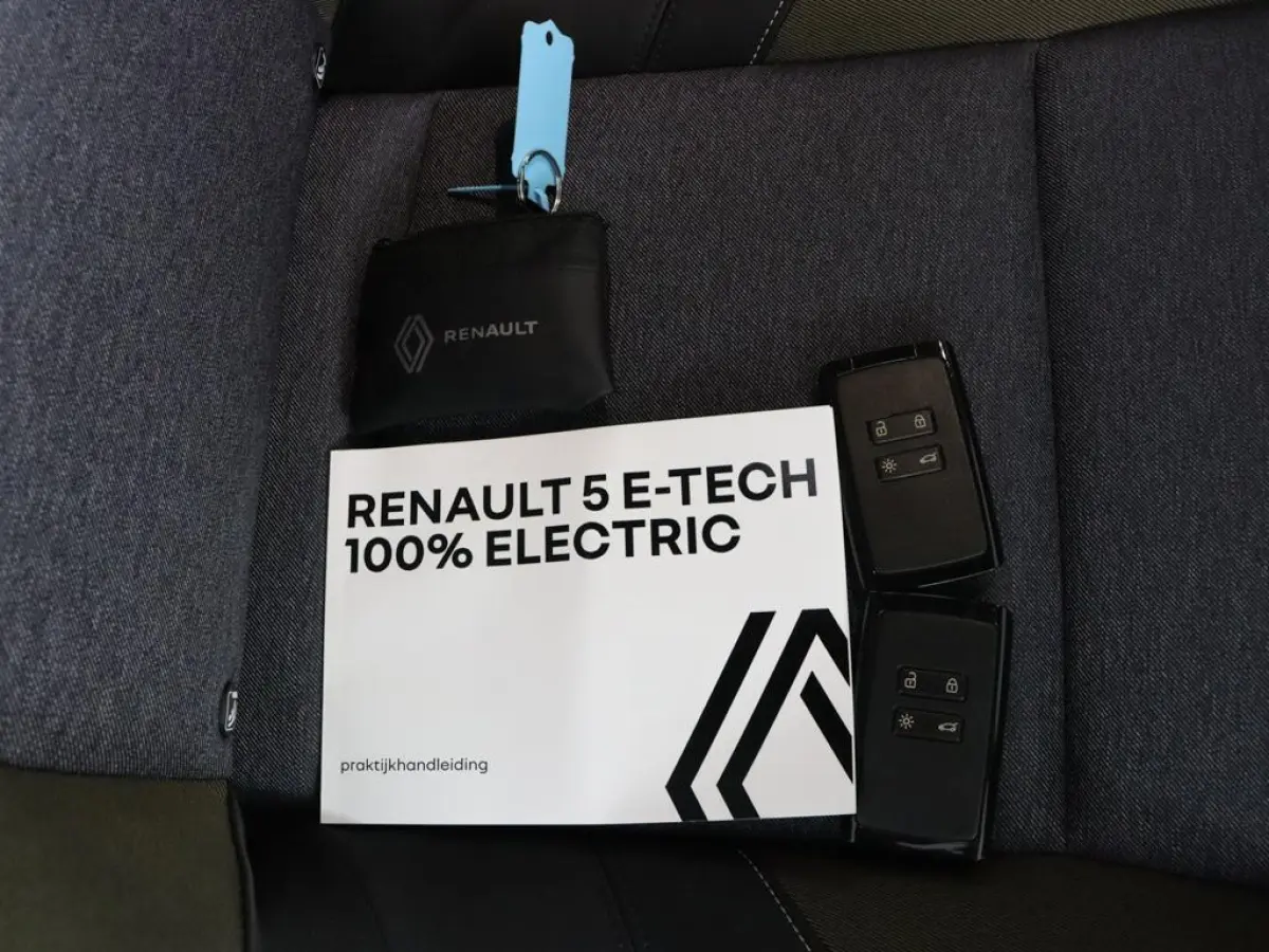techno 150 pk comfort range | pack advanced driving assist |
