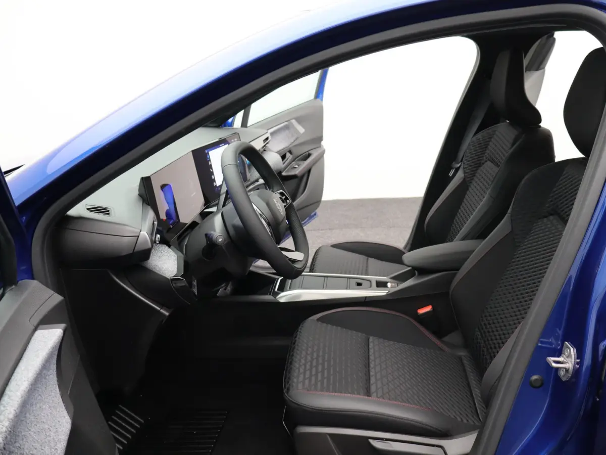 techno full hybrid E-Tech 160 pk | pack winter, safety & parking | lichtmetalen wielen 18""rythmic" | verlenging connected services openR link met twee jaar |