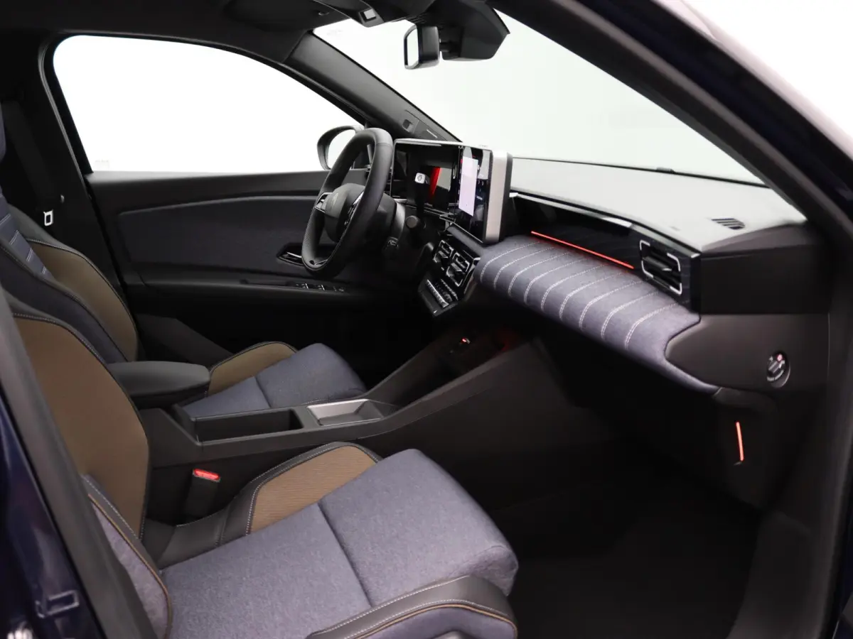 techno 150 pk comfort range | pack advanced driving assist | pack winter | Harman Kardon® premium audio |