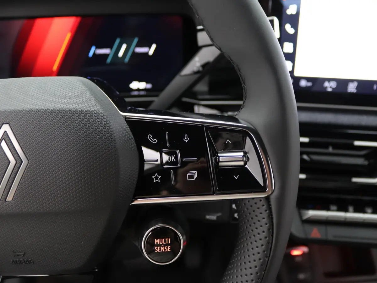 techno 150 pk comfort range | pack advanced driving assist | pack winter | Harman Kardon® premium audio |