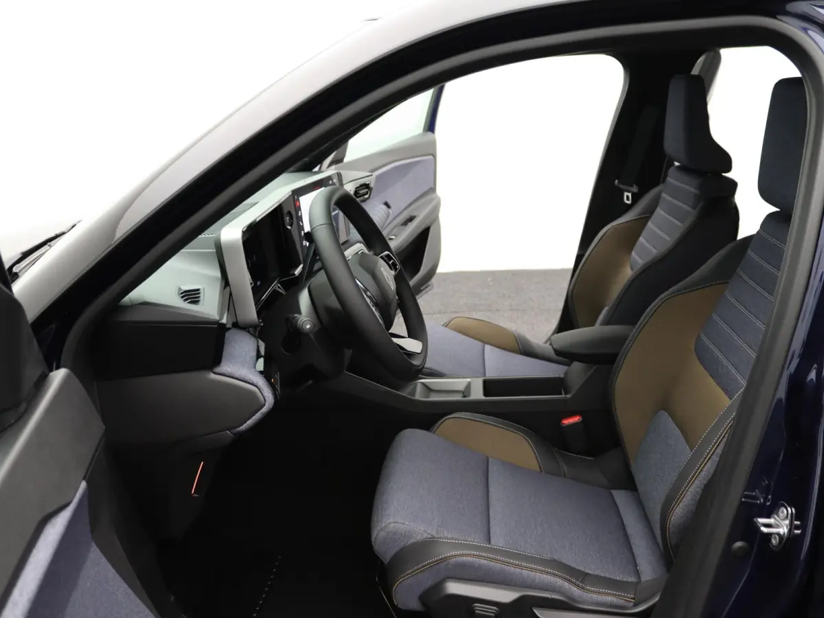 techno 150 pk comfort range | pack advanced driving assist | pack winter | Harman Kardon® premium audio |
