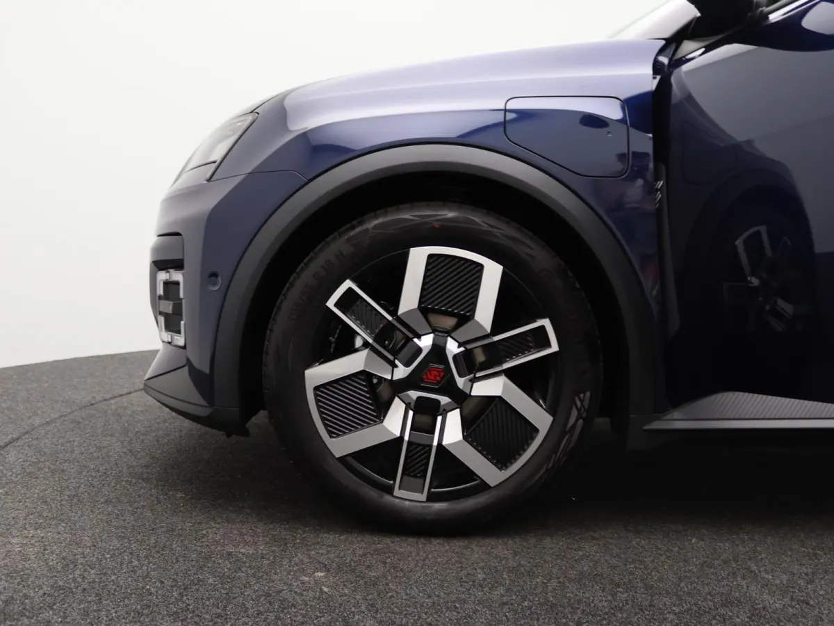 techno 150 pk comfort range | pack advanced driving assist | pack winter | Harman Kardon® premium audio |