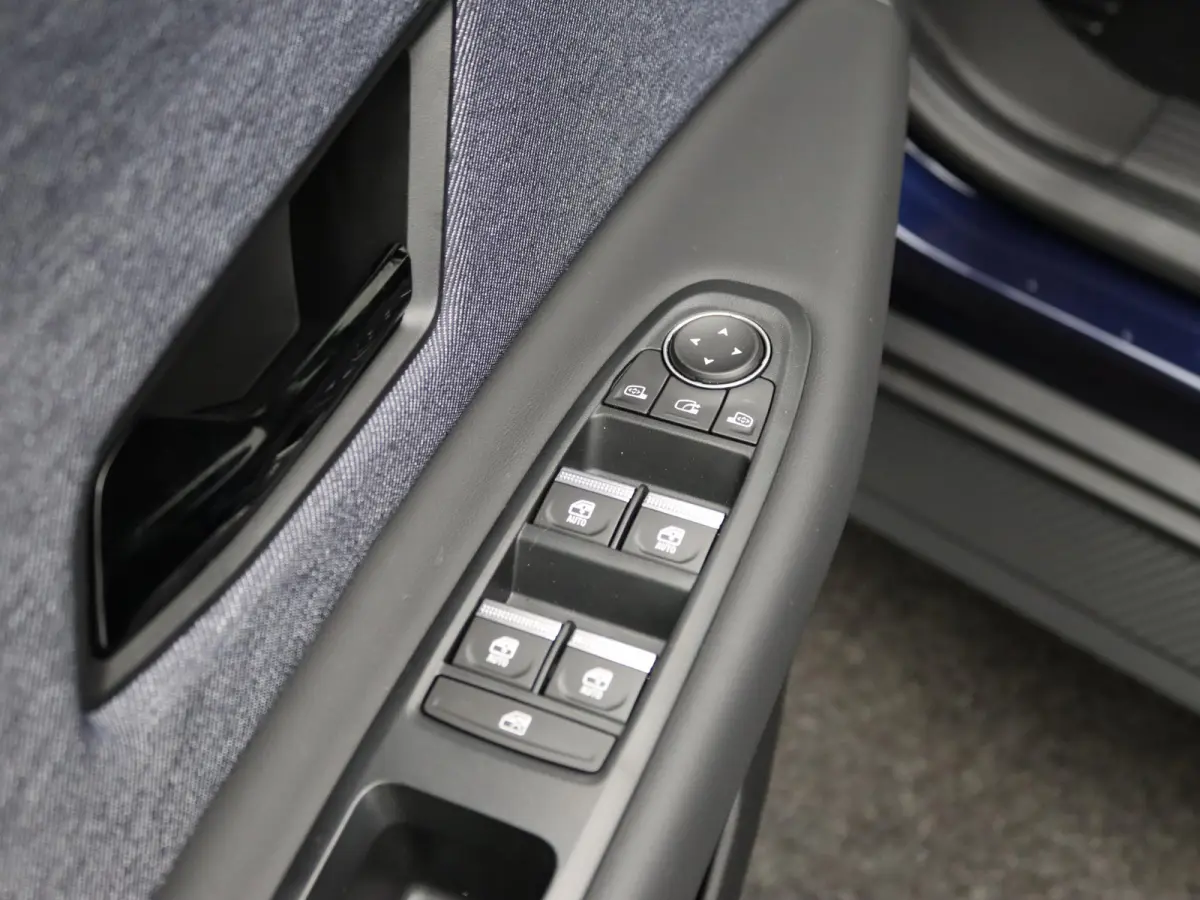 techno 150 pk comfort range | pack advanced driving assist | pack winter | Harman Kardon® premium audio |