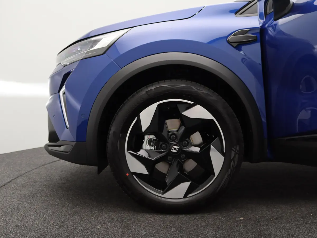 techno full hybrid E-Tech 160 | pack advanced driving assist | pack winter |