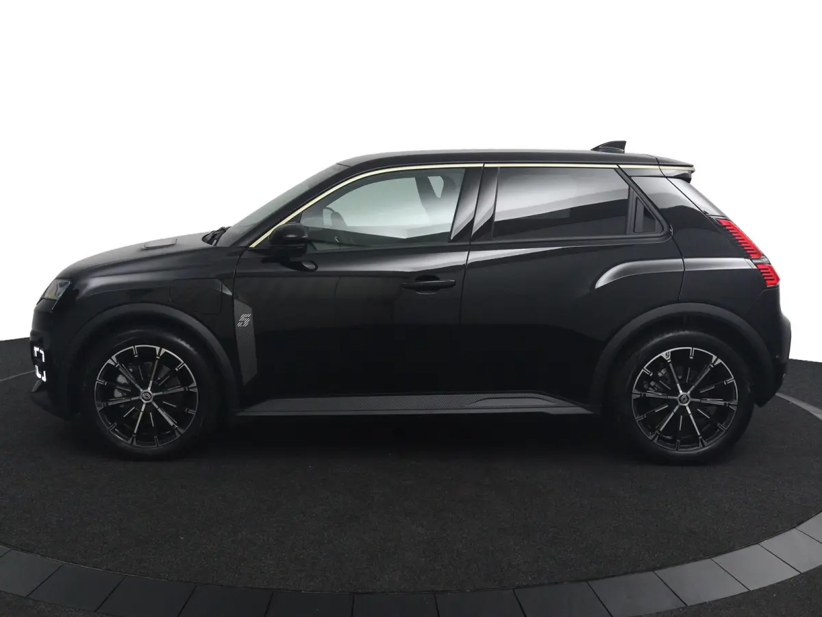 techno 150 pk comfort range | pack advanced driving assist | pack winter | lichtmetalen wielen 18'' diamantées noir 'chrono' |