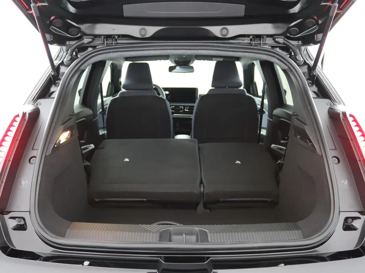 techno 150 pk comfort range | pack advanced driving assist | pack winter | lichtmetalen wielen 18'' diamantées noir 'chrono' |