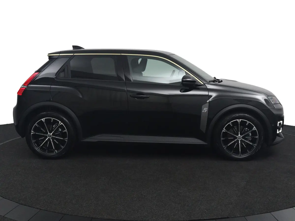 techno 150 pk comfort range | pack advanced driving assist | pack winter | lichtmetalen wielen 18'' diamantées noir 'chrono' |