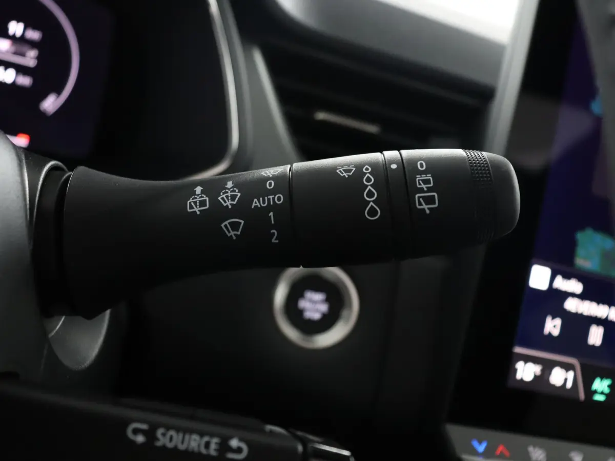 techno full hybrid E-Tech 160 | pack advanced driving assist | pack light & sound |
