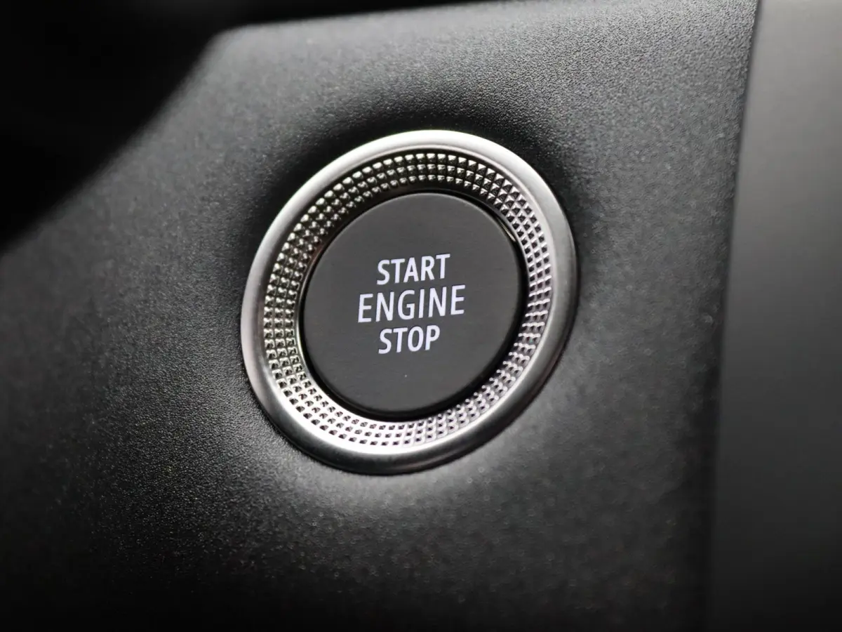 techno full hybrid E-Tech 160 | pack advanced driving assist | pack light & sound |