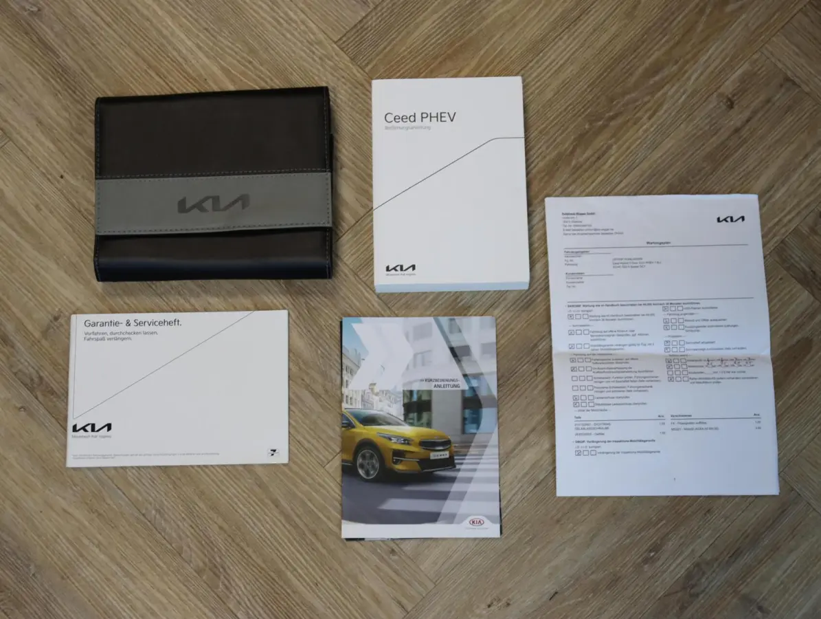 1.6 GDi 140PK PHEV DynamicPlusLine | Adaptive cruise control
