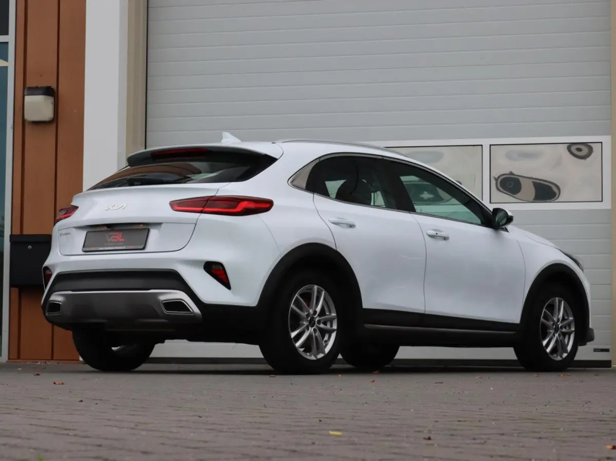 1.6 GDi 140PK PHEV DynamicPlusLine | Adaptive cruise control