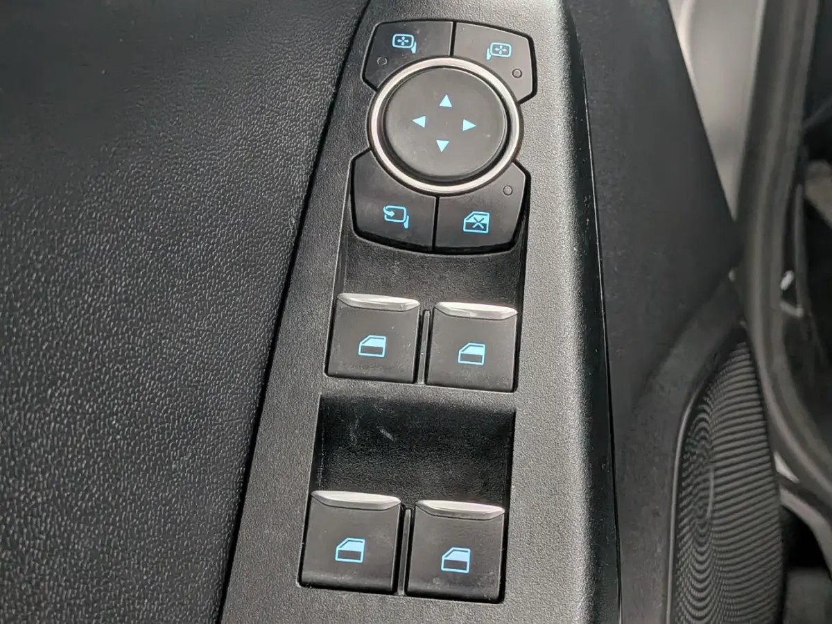 1.0EB Connected | NL-AUTO! | CRUISE | NAVI | CLIMA | LANE ASSIST | PARK SENS | APPLE CARPLAY/ANDROID AUTO