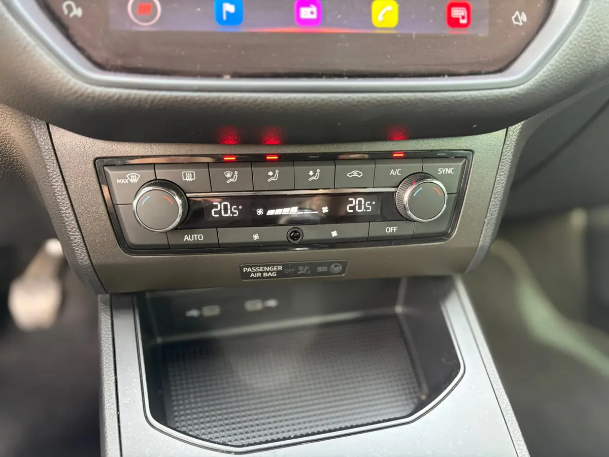 1.0 TSI FR 116PKI CARPLAY I LED I VIRTUAL DASH I CAMERA I CRUISE