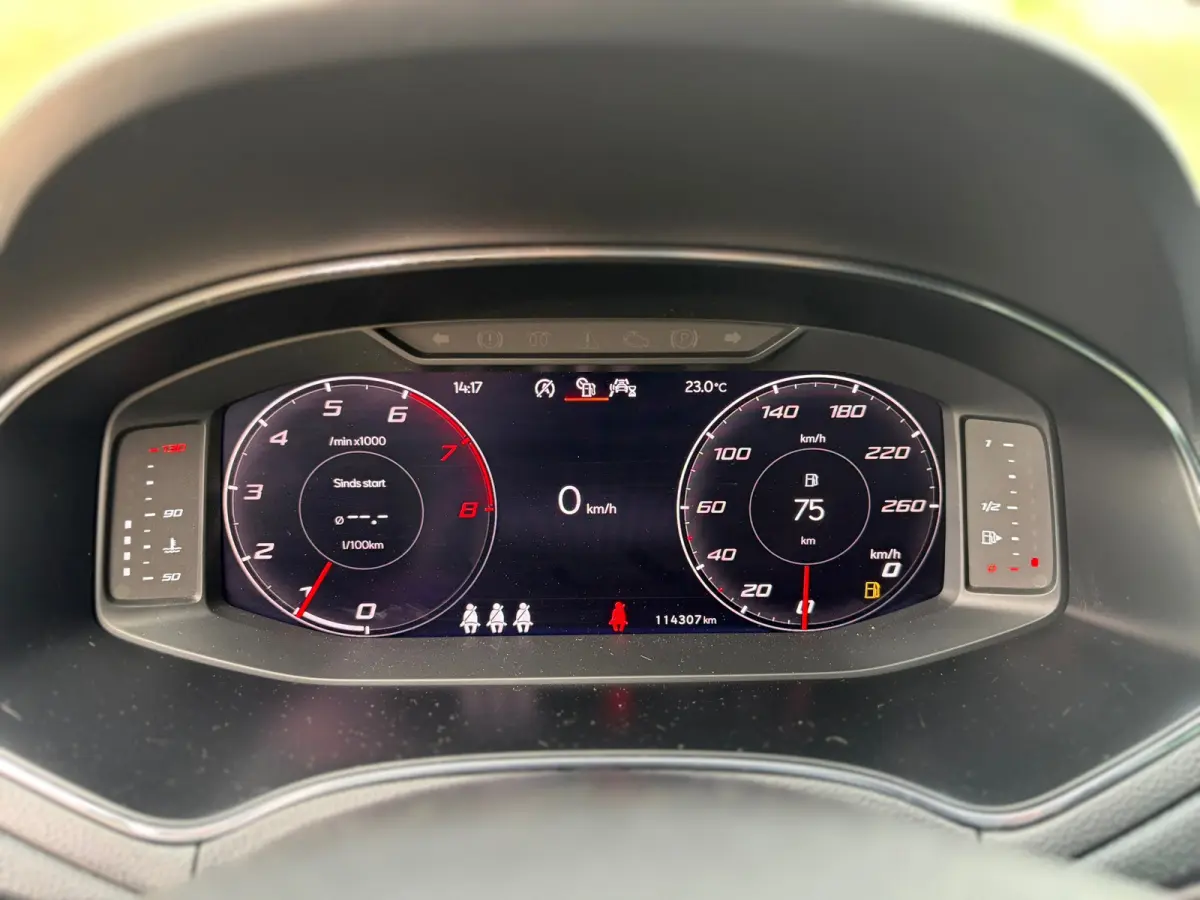 1.0 TSI FR 116PKI CARPLAY I LED I VIRTUAL DASH I CAMERA I CRUISE