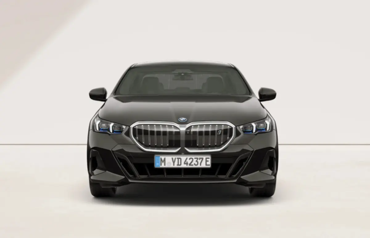eDrive40 M Sport Edition 84 kWh Panoramadak - Driving Assistant Plus - Getinte Ruiten - Comfort Acces - Parking Assistant Professional - Stoelventilatie - Stoelverwarming voor/achter -
