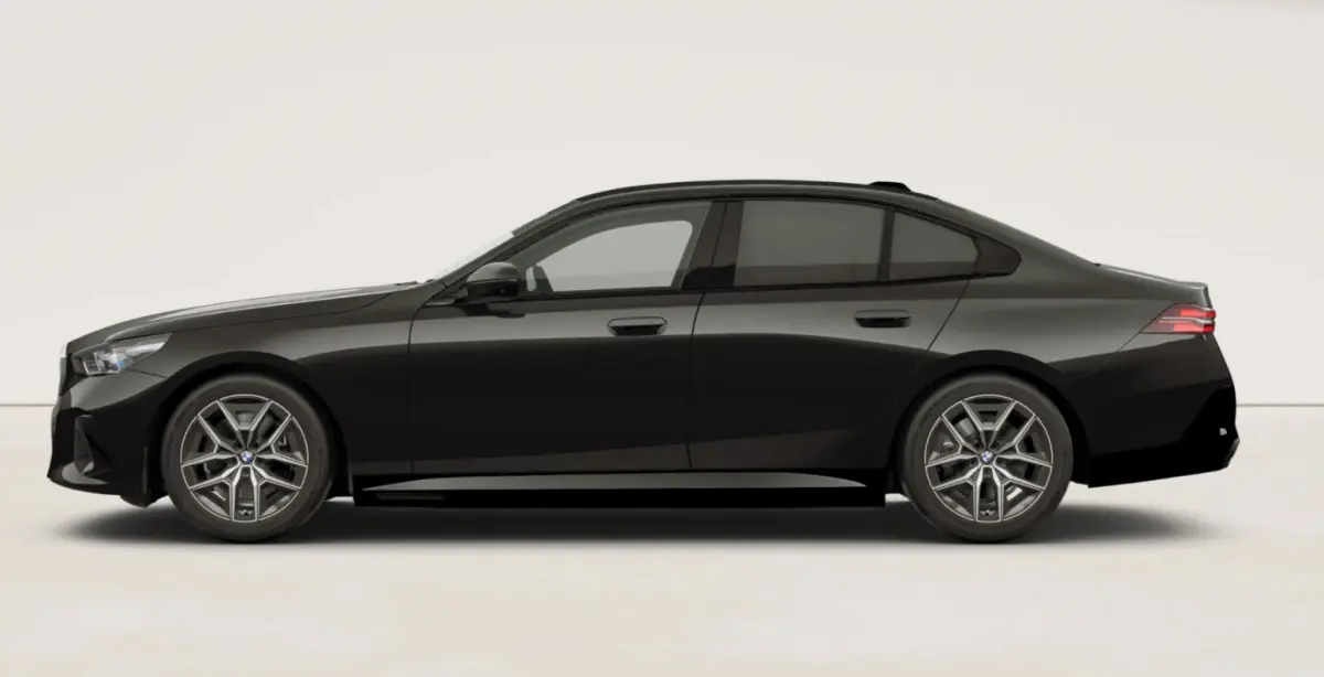 eDrive40 M Sport Edition 84 kWh Panoramadak - Driving Assistant Plus - Getinte Ruiten - Comfort Acces - Parking Assistant Professional - Stoelventilatie - Stoelverwarming voor/achter -