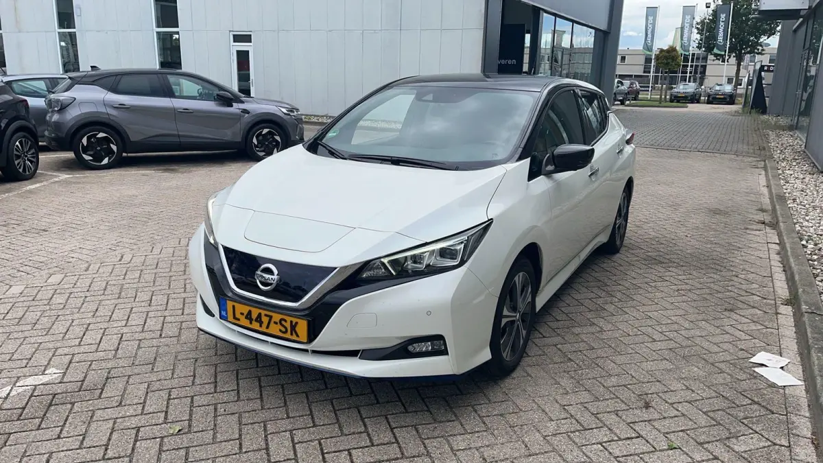 e+ N-Connecta 62 kWh | Warmtepomp | Adapt. Cruise | Stoel- & Stuurverw. |