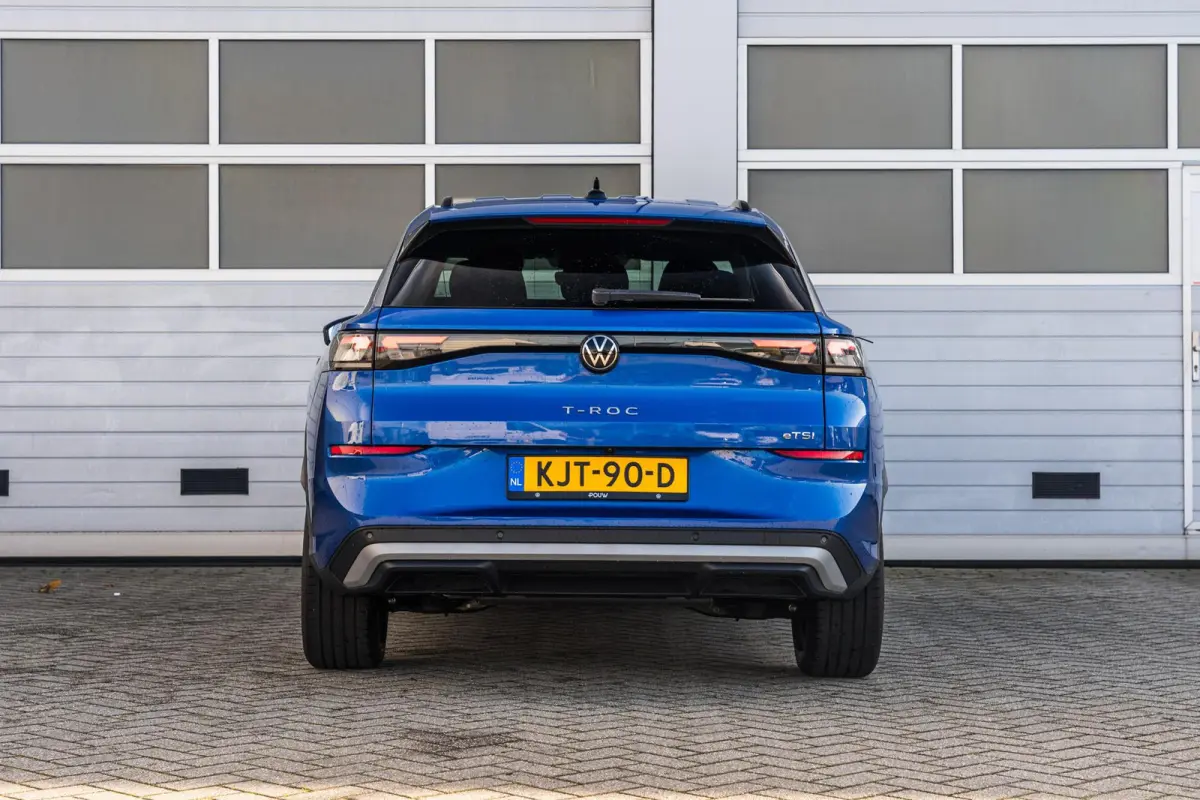 1.5 eTSI 115pk DSG Life First Edition | 18" Velgen | Achteruitrijcamera | Stoelverwarming