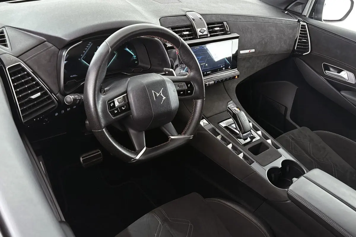 E-Tense Performance Line 225 SOH 97% Stoelverwarming Achteruitrijcamera Navigatie