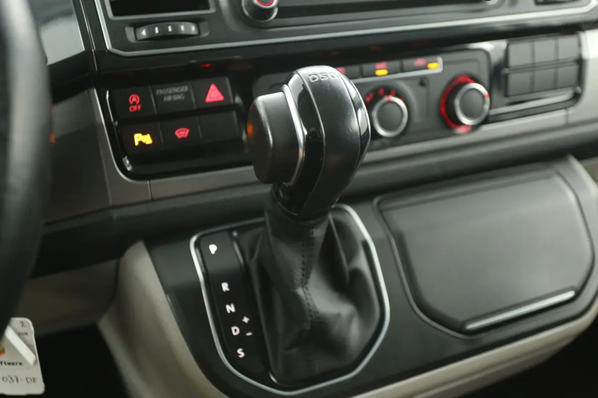 2.0 TDI L2H1 150PK Highline | Dubbele Cabine | Automaat | Airco | Camera | Cruise | Carplay | Trekhaak | Parkeersens.