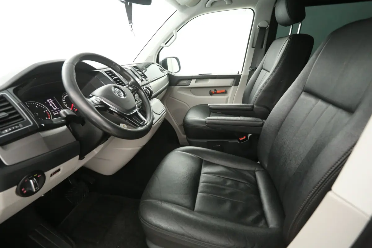 2.0 TDI L2H1 150PK Highline | Dubbele Cabine | Automaat | Airco | Camera | Cruise | Carplay | Trekhaak | Parkeersens.