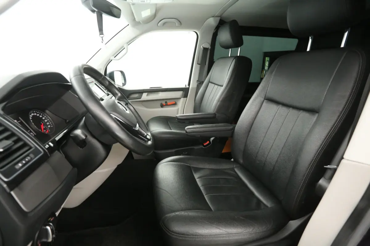 2.0 TDI L2H1 150PK Highline | Dubbele Cabine | Automaat | Airco | Camera | Cruise | Carplay | Trekhaak | Parkeersens.