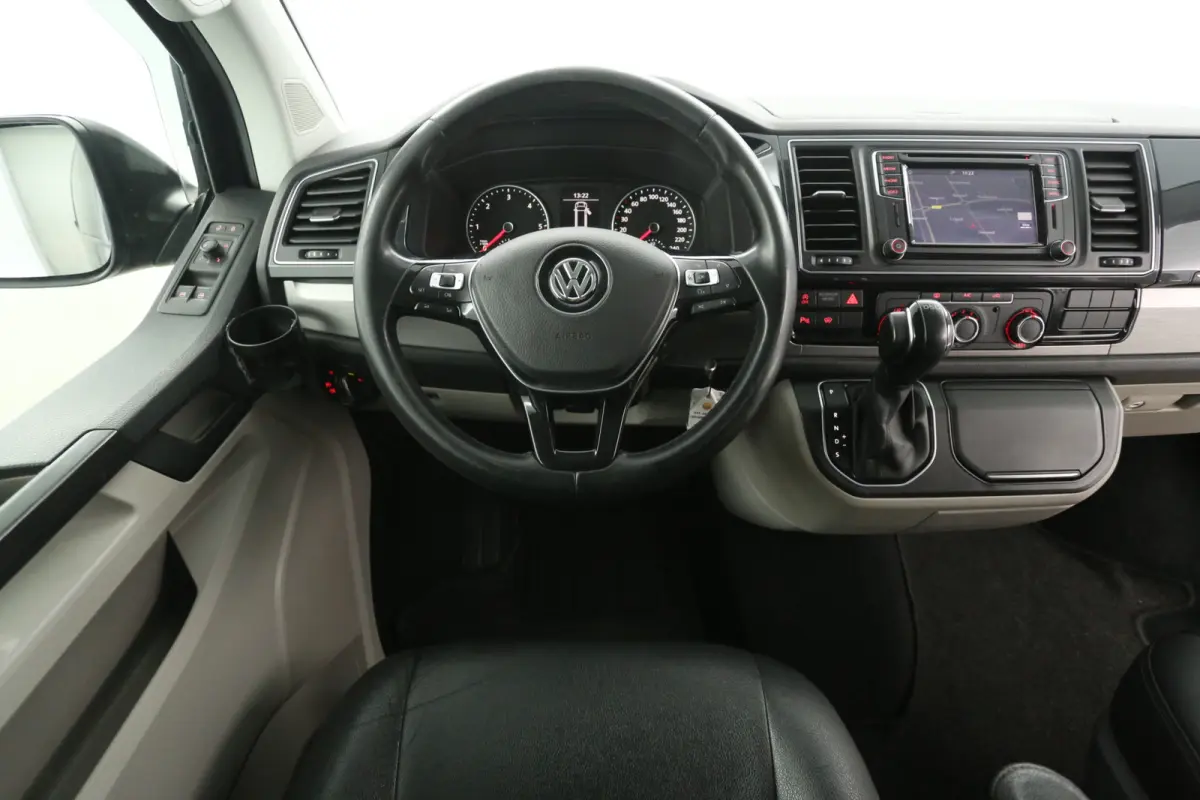 2.0 TDI L2H1 150PK Highline | Dubbele Cabine | Automaat | Airco | Camera | Cruise | Carplay | Trekhaak | Parkeersens.