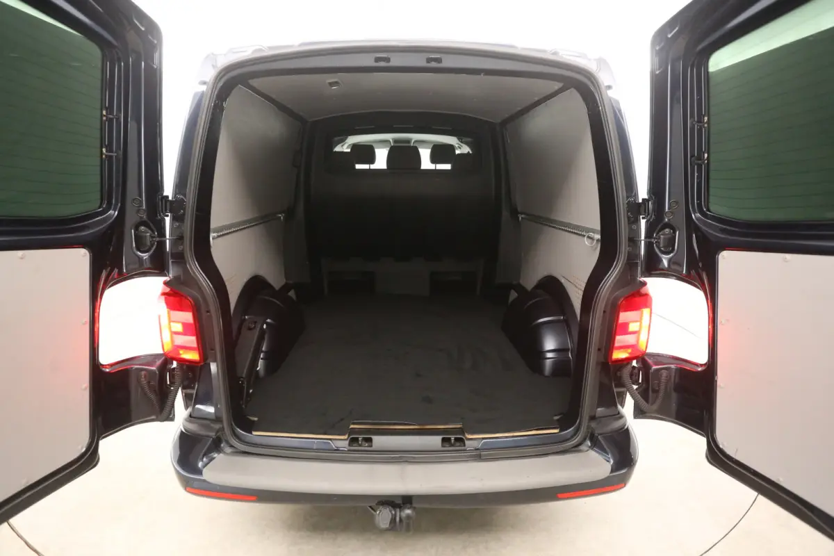 2.0 TDI L2H1 150PK Highline | Dubbele Cabine | Automaat | Airco | Camera | Cruise | Carplay | Trekhaak | Parkeersens.