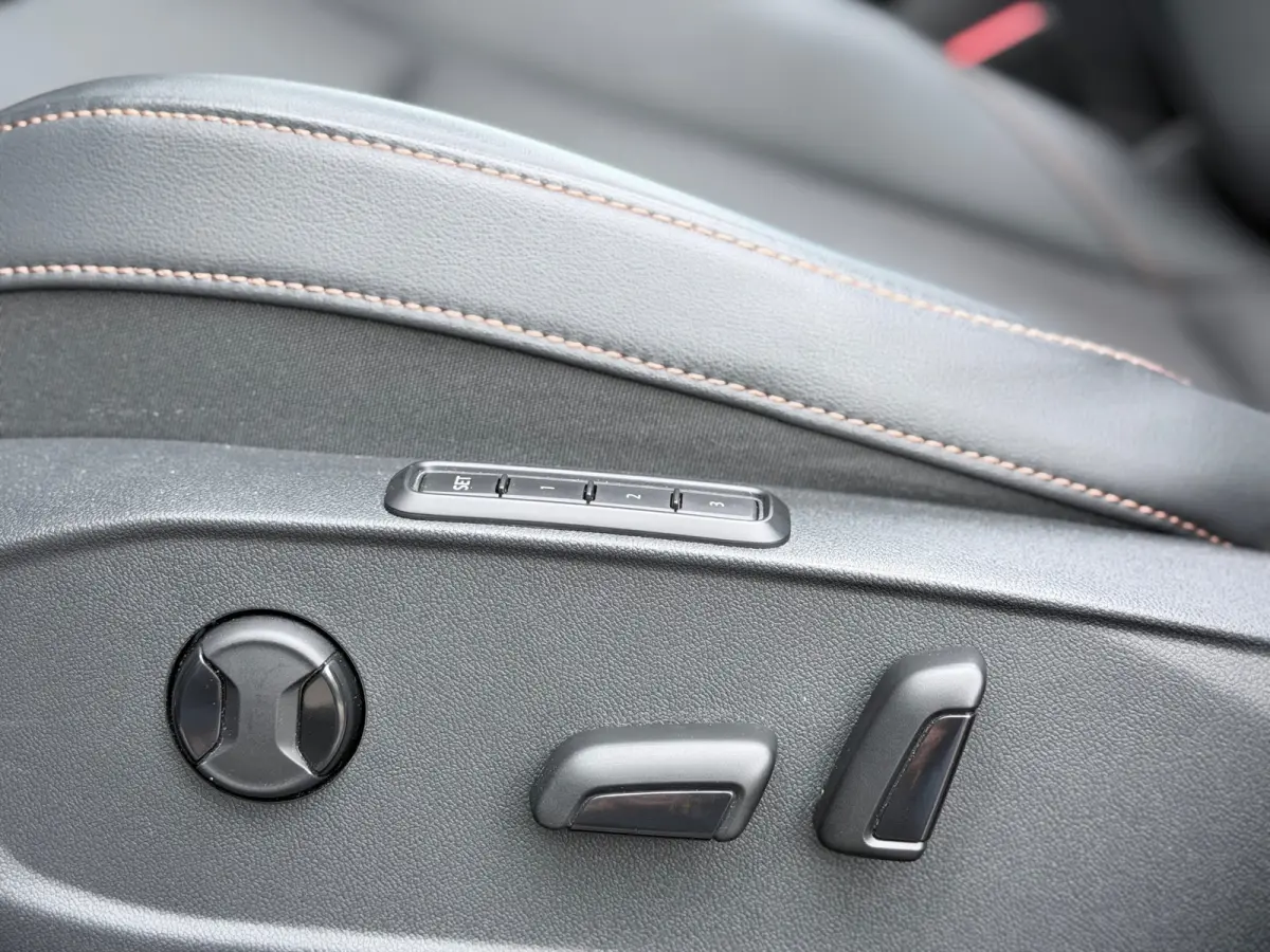 1.4 e-Hybrid VZ Performance Pano/Camera/Memory