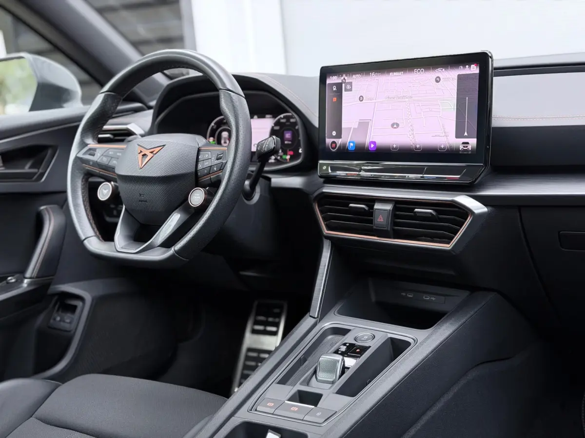 1.4 e-Hybrid VZ Performance Pano/Camera/Memory