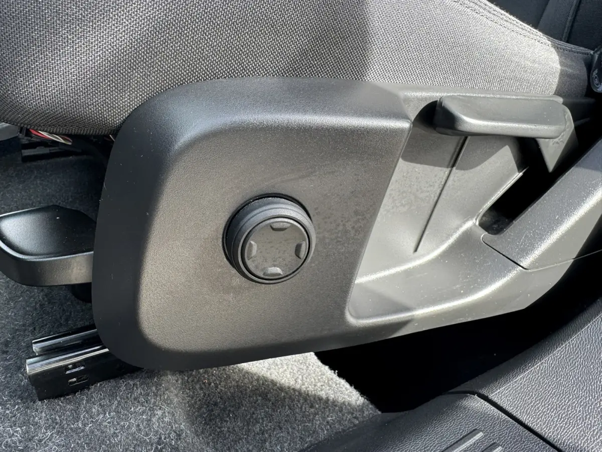 1.5 T2 Momentum Core Achteruitrijcamera Carplay Adaptive Cruise Climate Control Stoel en Stuurverwarming