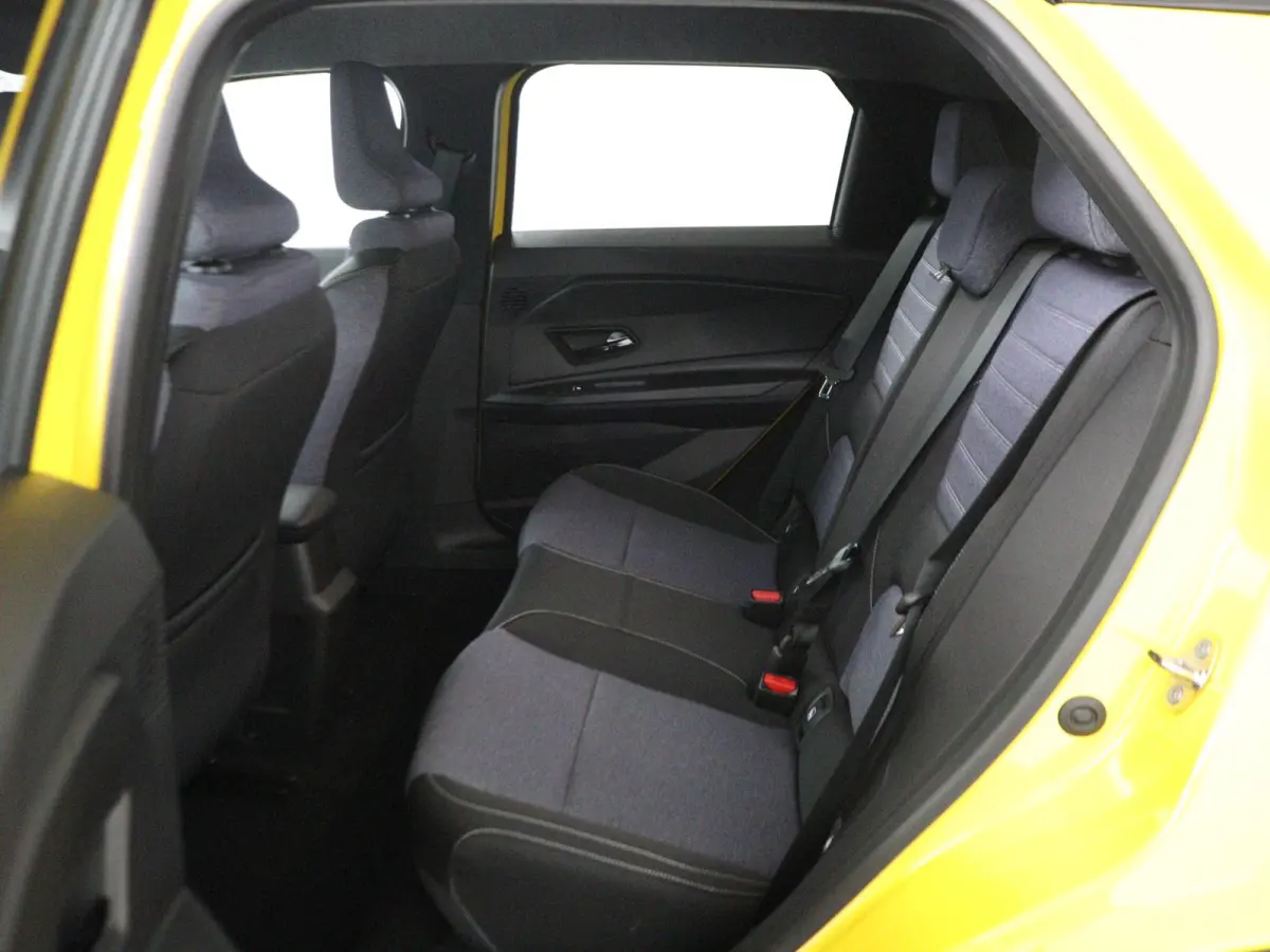 techno 150 pk comfort range | pack advanced driving assist | Harman Kardon® premium audio |
