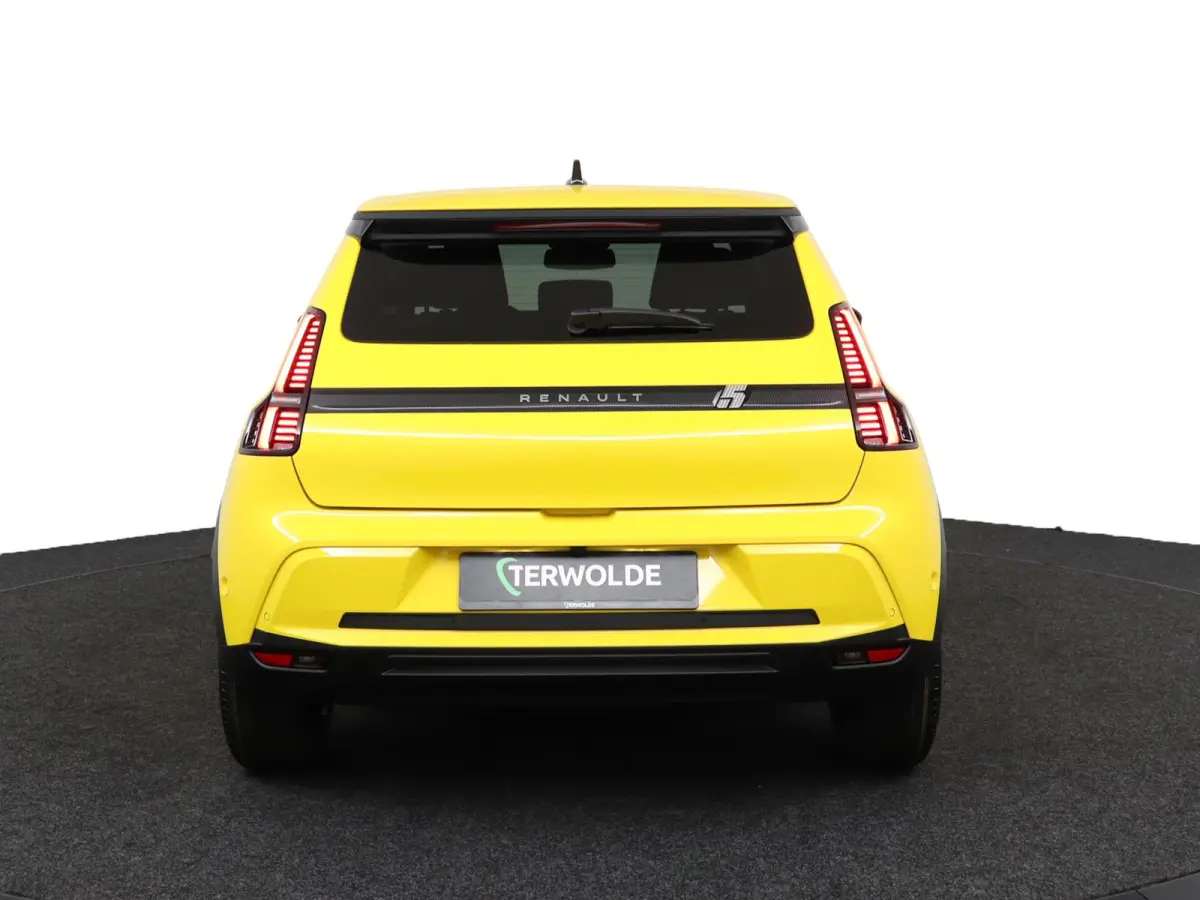 techno 150 pk comfort range | pack advanced driving assist | Harman Kardon® premium audio |
