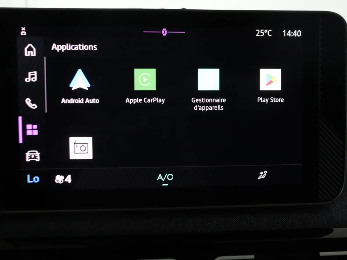 techno 150 pk comfort range | pack advanced driving assist | Harman Kardon® premium audio |