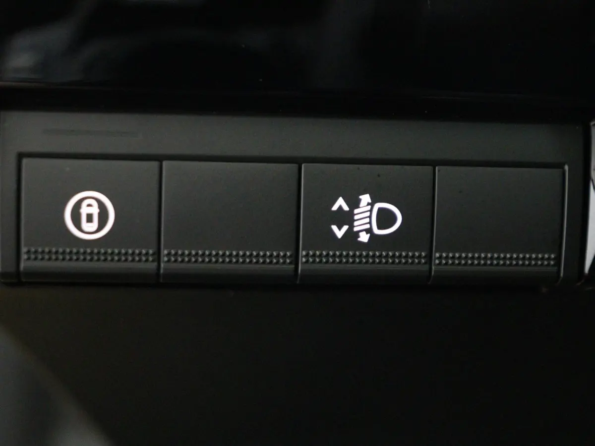 techno 150 pk comfort range | pack advanced driving assist | Harman Kardon® premium audio |