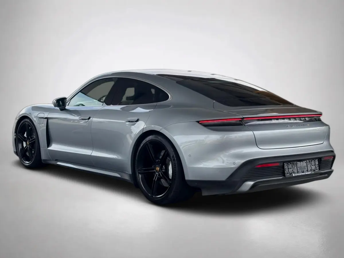 Turbo 93 kWh (Goed OndH, Panorama, Passagier Display, Bose, LuchtVering, SportChrono, Ledere Dash, 360 Camera, Etc)