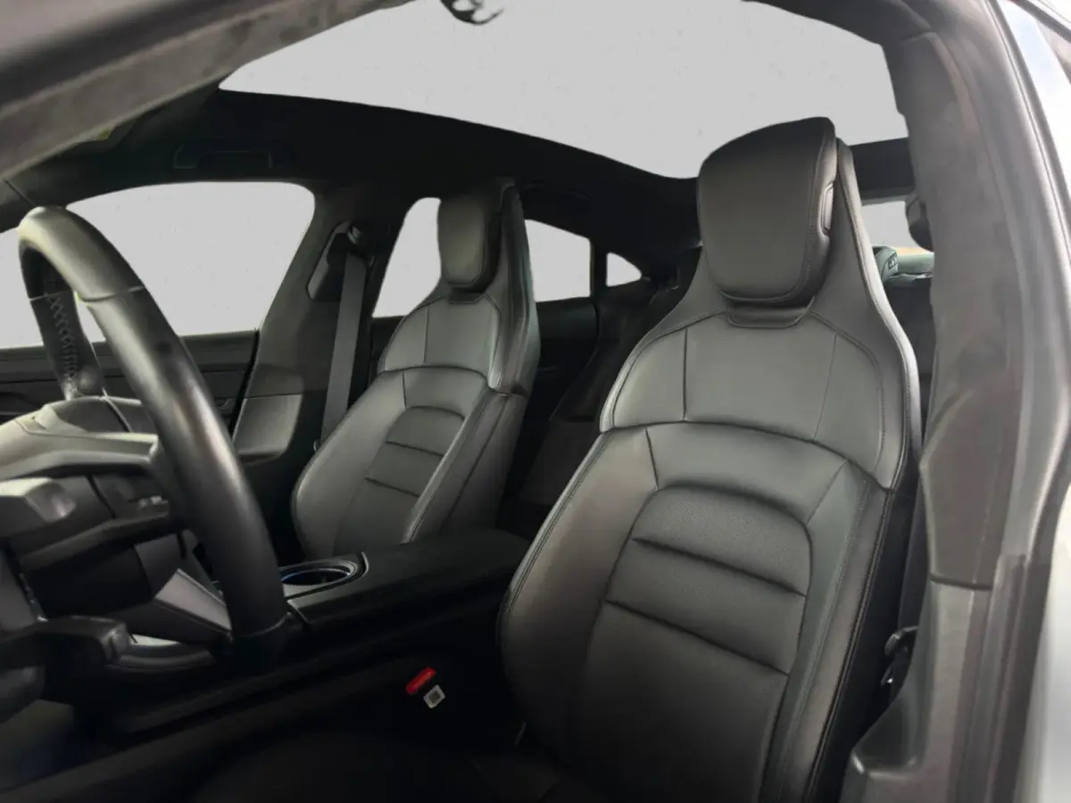 Turbo 93 kWh (Goed OndH, Panorama, Passagier Display, Bose, LuchtVering, SportChrono, Ledere Dash, 360 Camera, Etc)